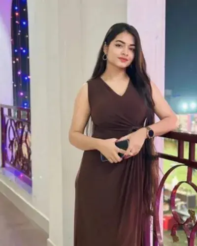 Call Girls Service Poes Garden